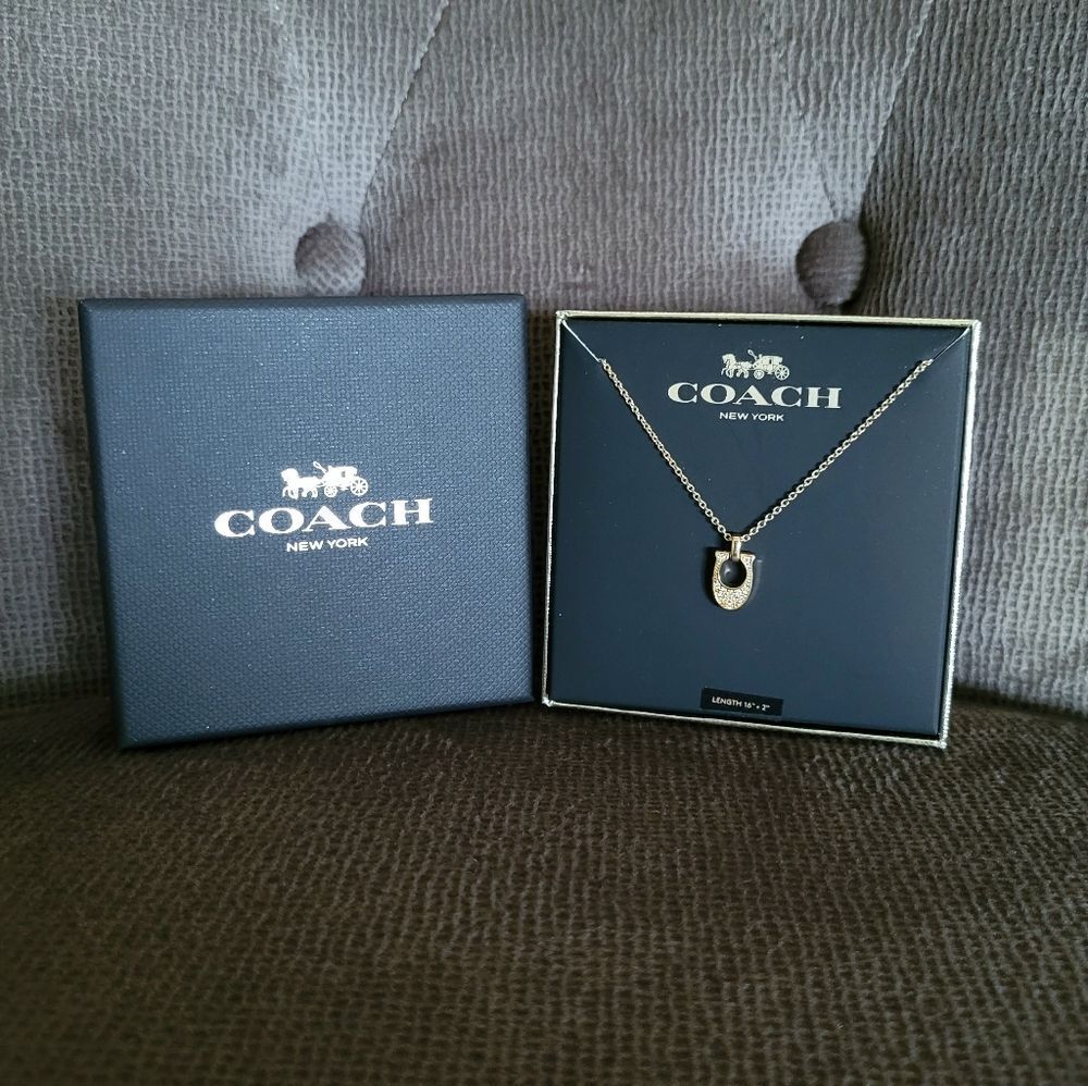 Coach Gold💛 Signature🖋 C Pendant Necklace - NIB